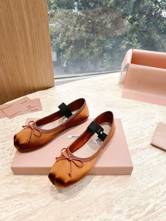 ua M1v M1v satin ballerinas