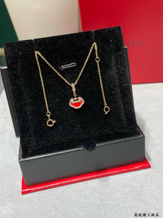 Qeelin Mini Ruyi Necklace