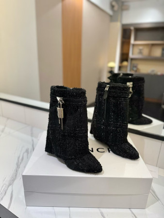 ua G1uenchy boots