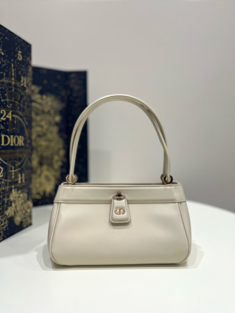 ch**an D*or small D*or key bag 8.5x5x4.5 in