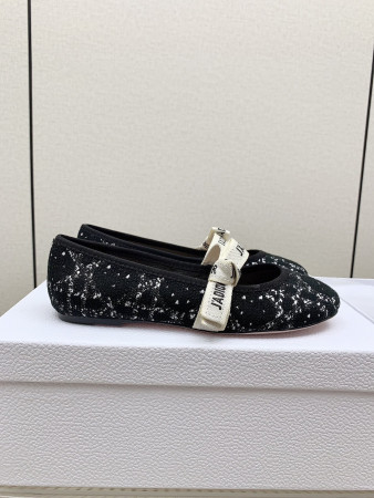 ua D*or ballet flat