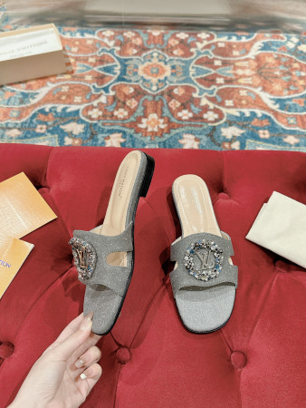 UA LV Flat Mule