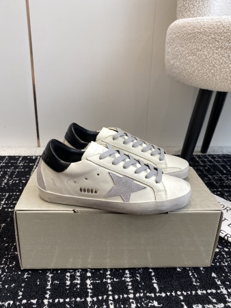 ua g01den G003e s*per-star sneaker