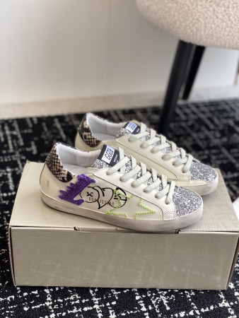 ua g01den G003e s*per-star sneaker