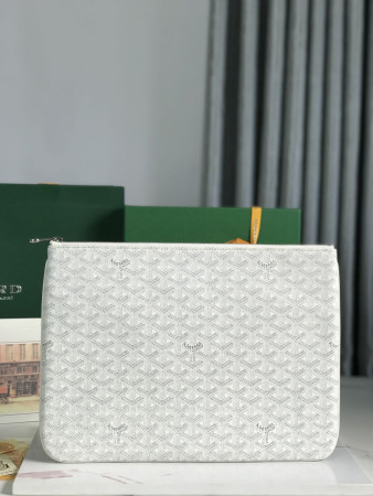 Go*ard Go*ardine white senat mm pouch palladium hardware 36x26x0.5cm