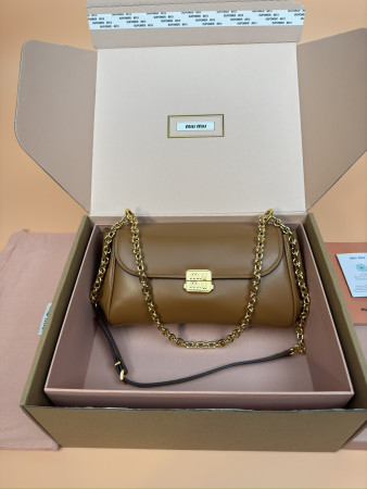 M1v M1v leather shoulder bag  13.5x24x9cm