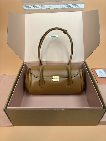 M1v M1v leather shoulder bag 15x28x11cm