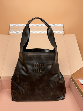 M1v M1v leather hobo bag  39x38.5x11cm