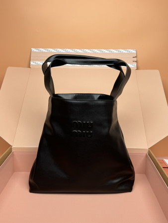 M1v M1v leather hobo bag 39x38.5x11cm