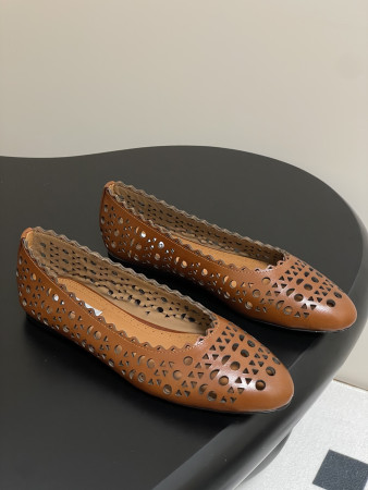 ua alaïa laser-cut leather ballet flats(cusT0mized size 7-10 days production time)
