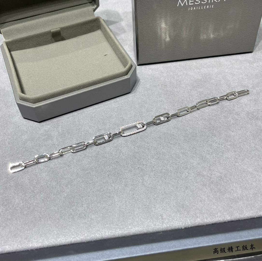 Mes1kaa chain moving bracelet
