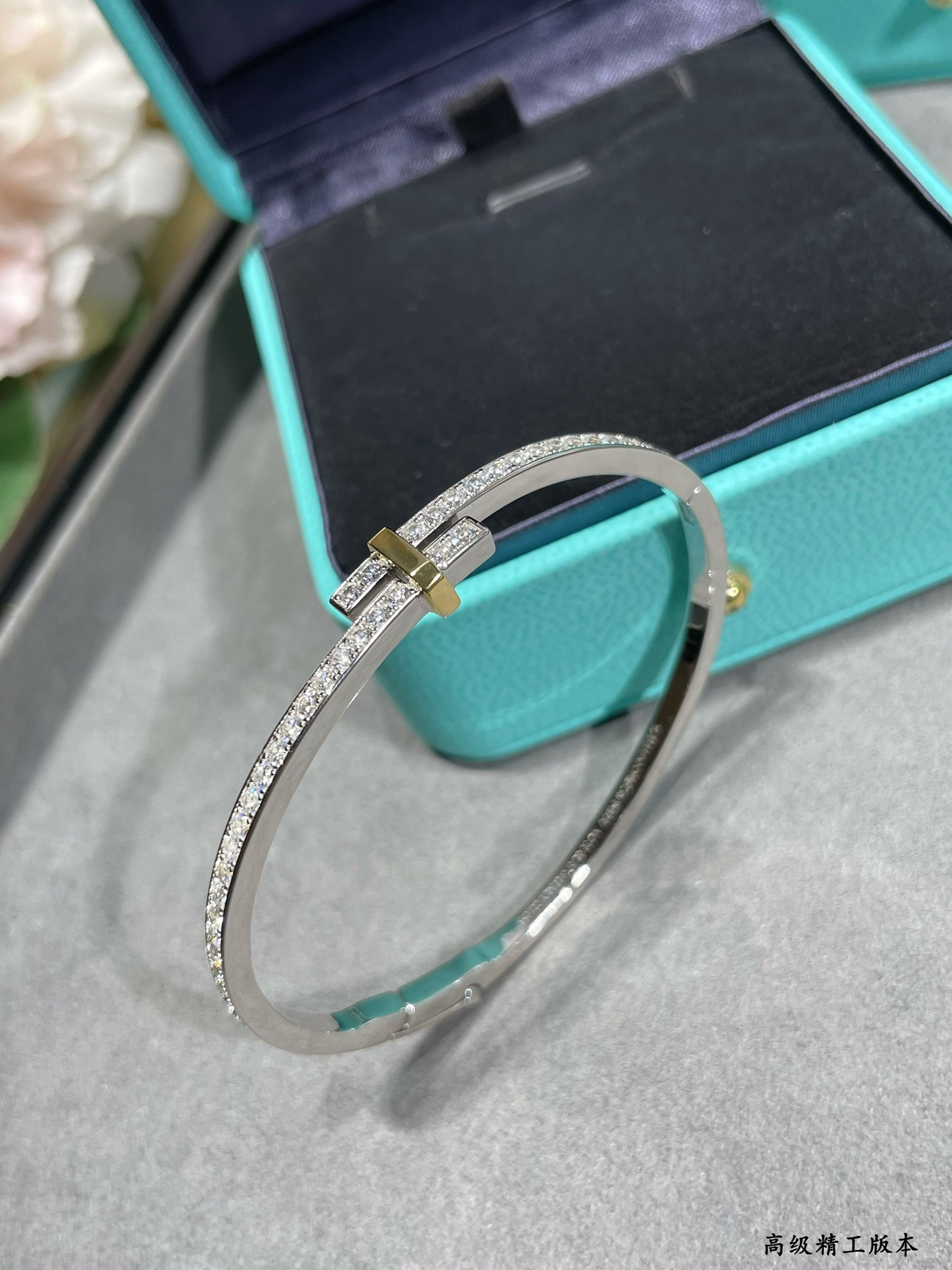 T*f*ny & co. circle dual-tone bracelet