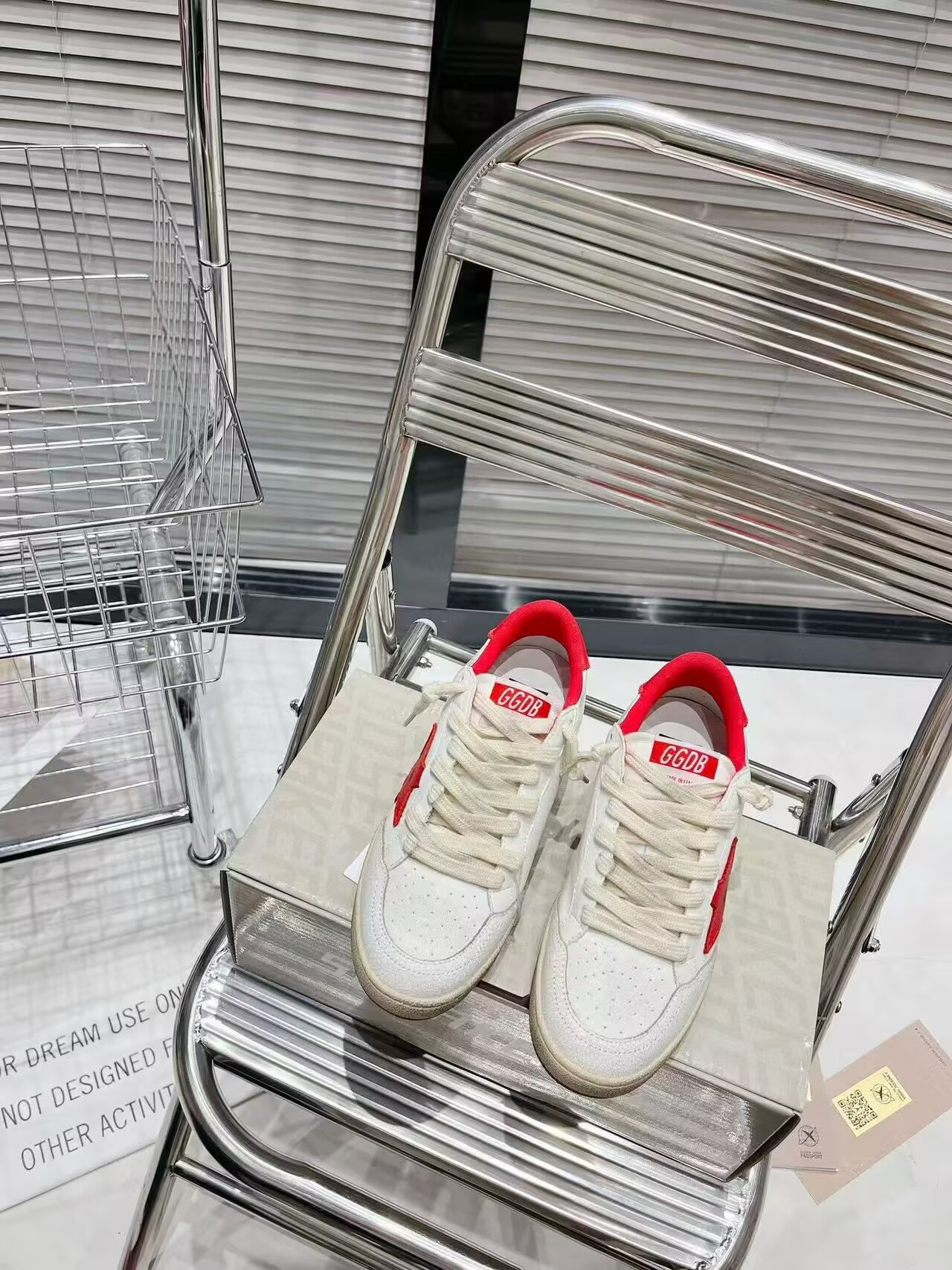 ua g01den G003e s*per-star sneaker