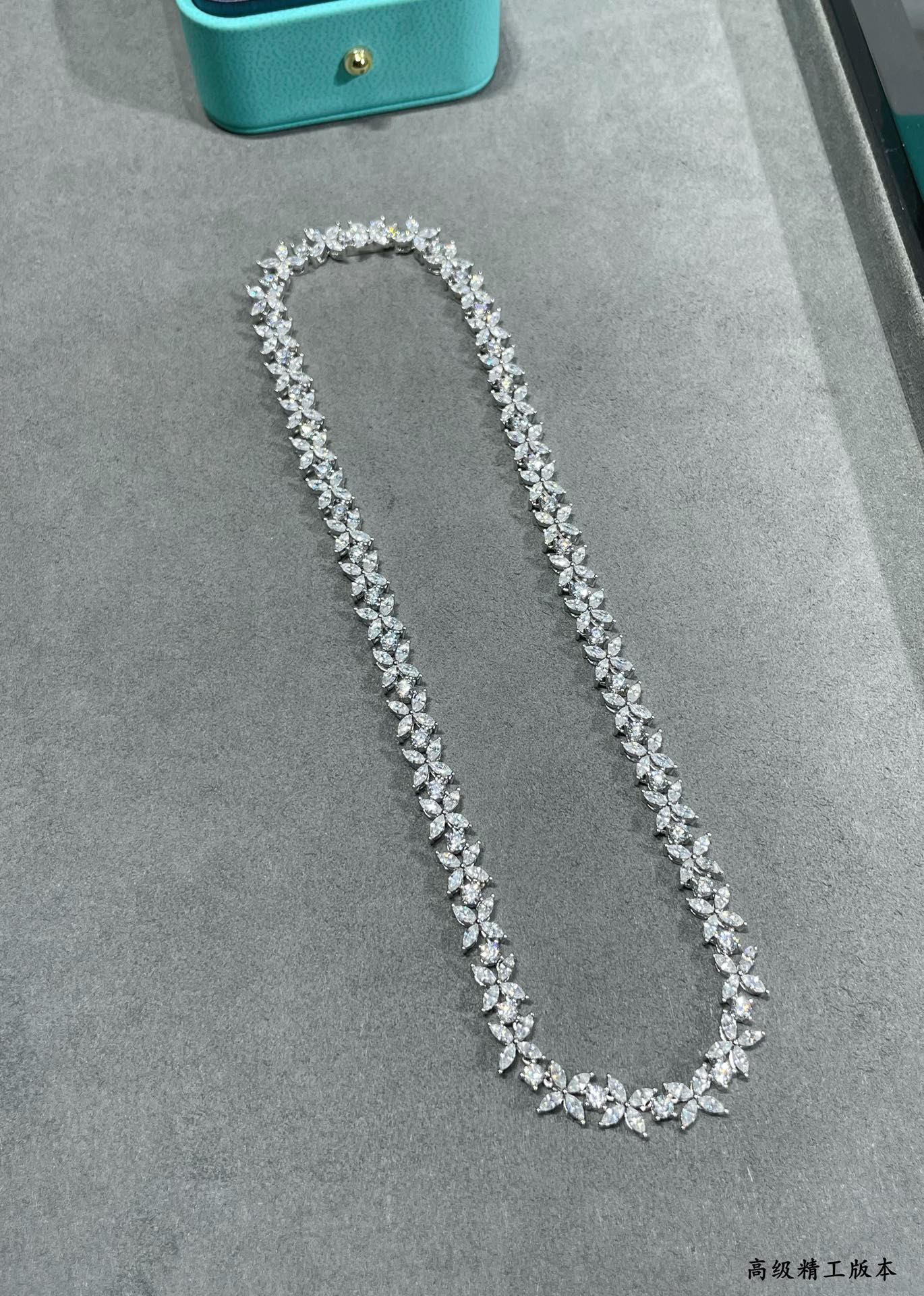t*f*ny & co. full Di*m*nd marquise necklace ag925