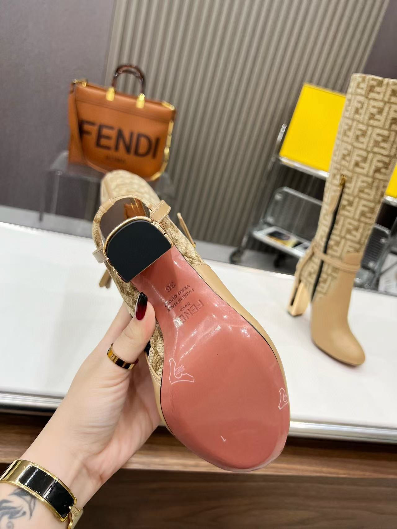 ua F**di boots