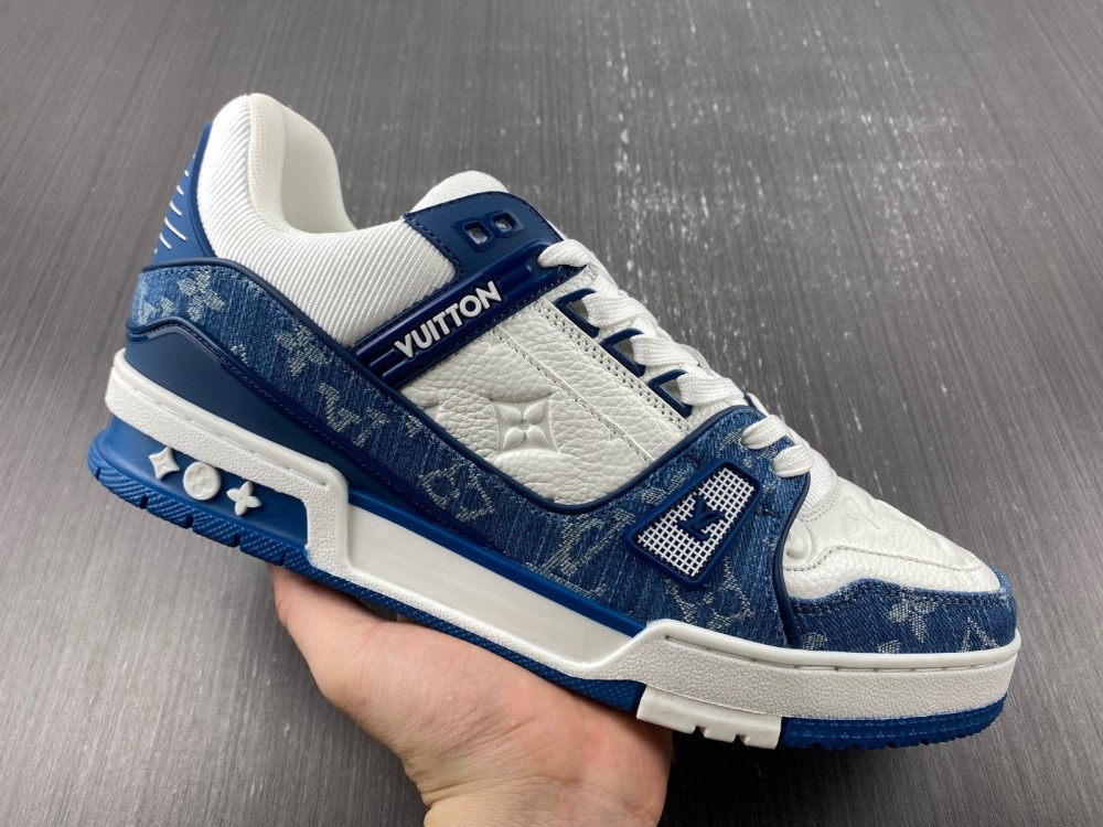 1v trainer monogram De*1m white blue