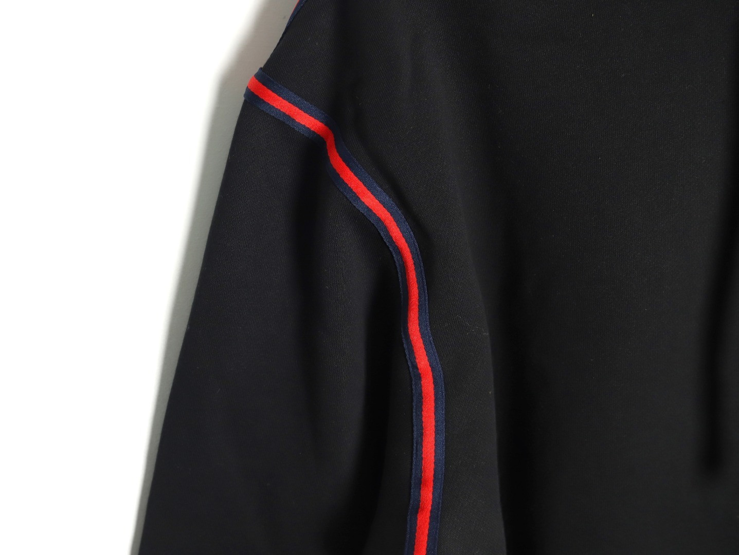 G*u*i guc fleece-lined hoodies suit