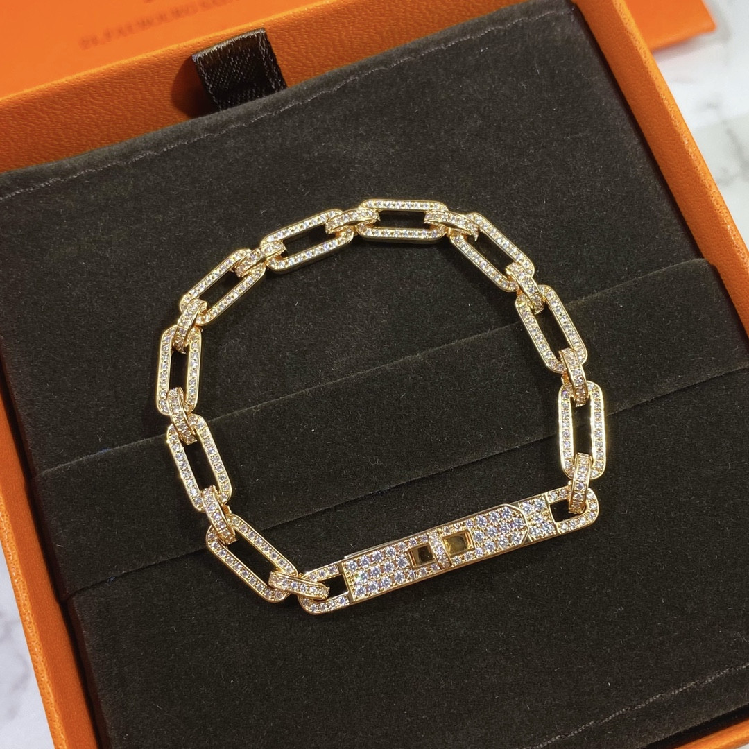 H**me5 fully di*m*nd-encrusted kelly bracelet