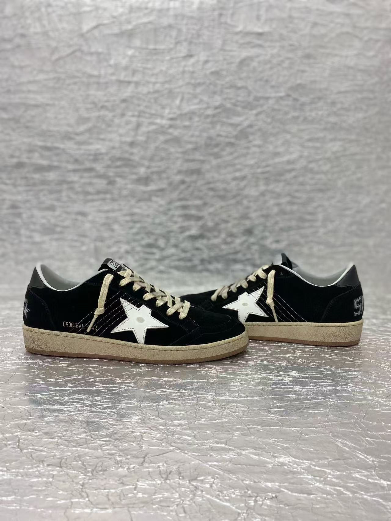 ua g01den G003e s*per-star sneaker