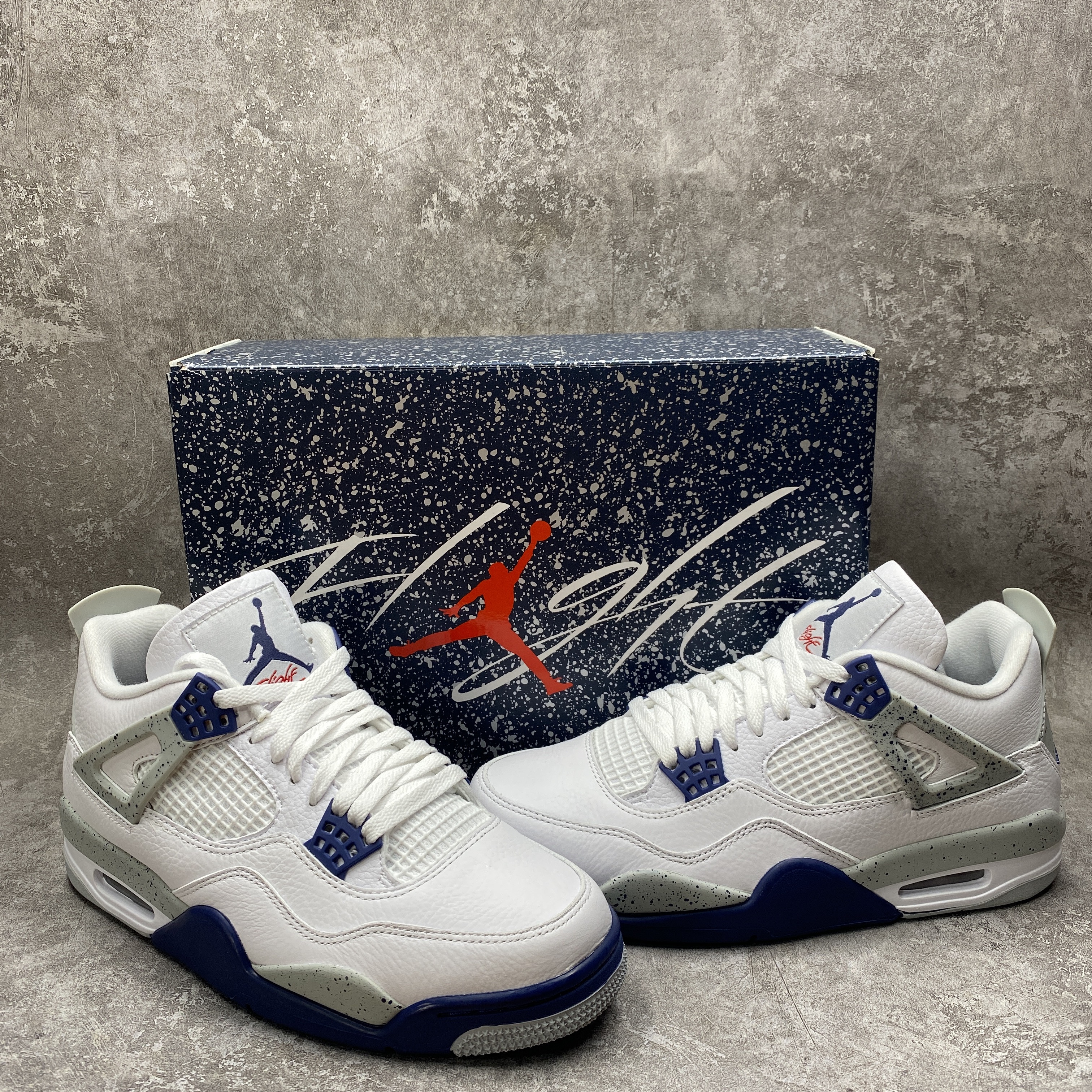 Air Jordan 4 Retro