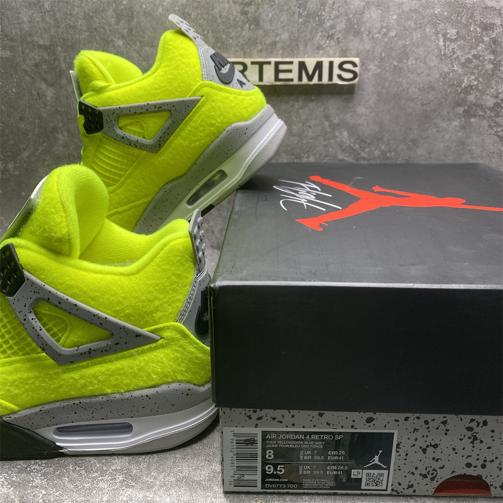AIR JORDAN 4 RETRO