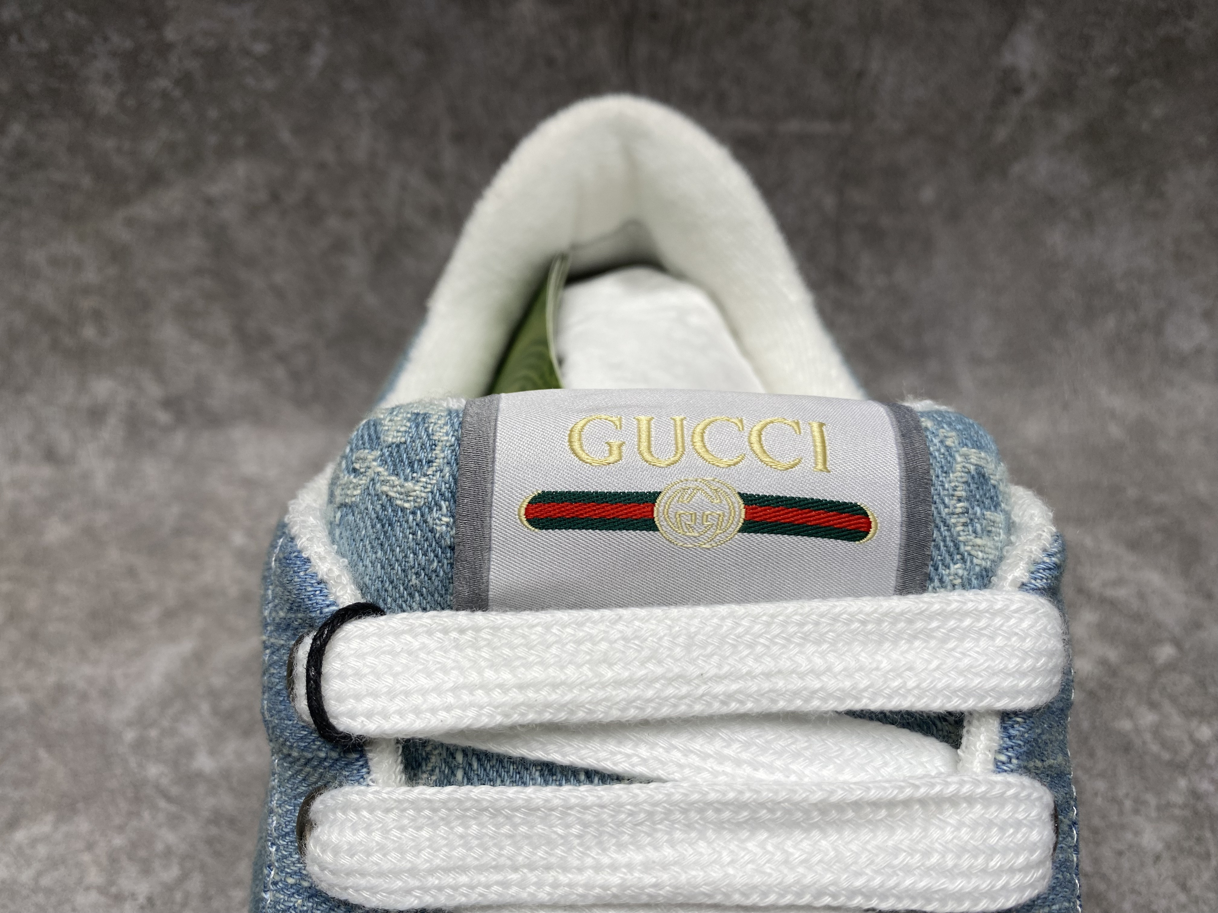 ua G*u*i sneakers