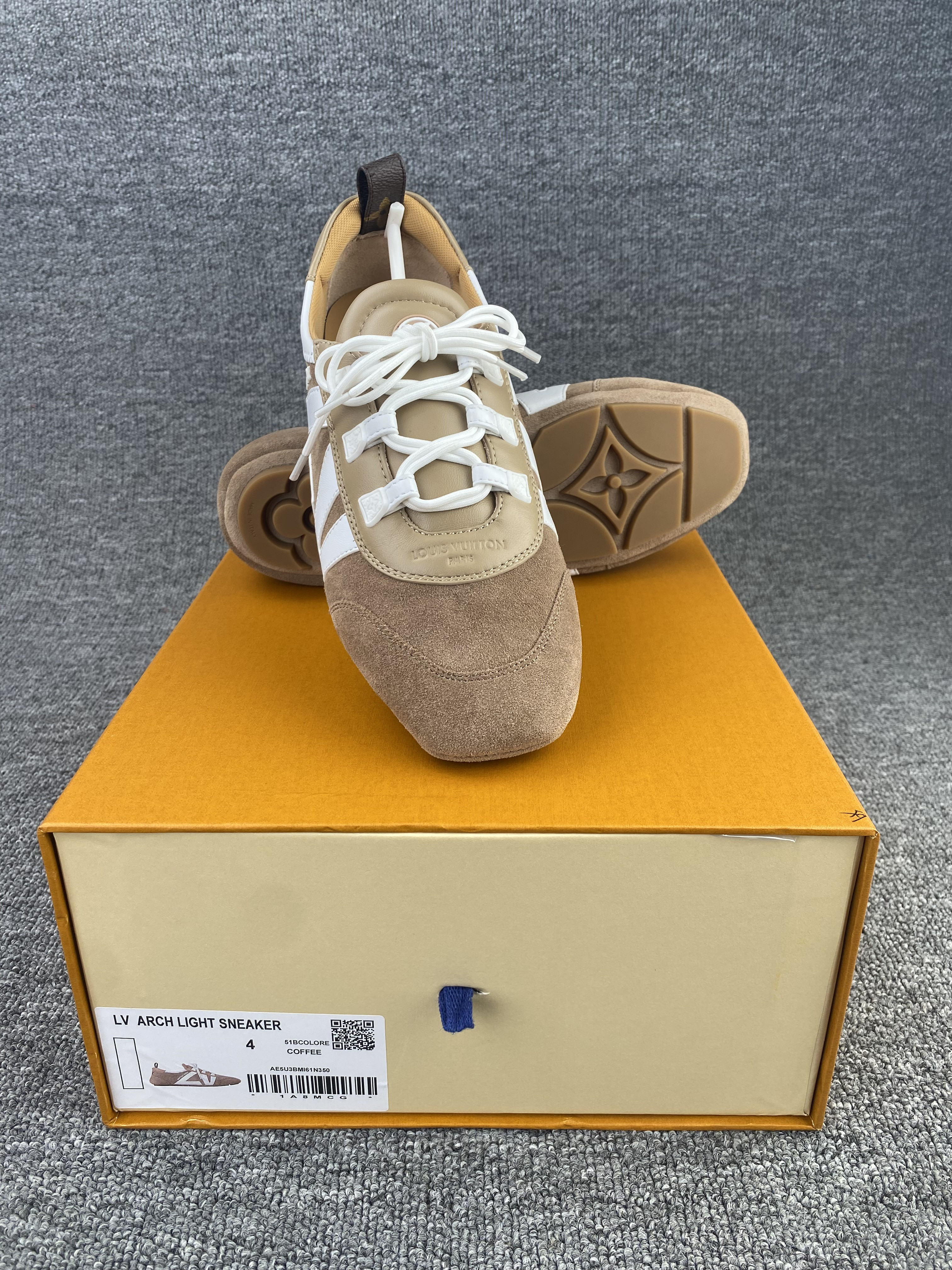 UA LV Sneaker