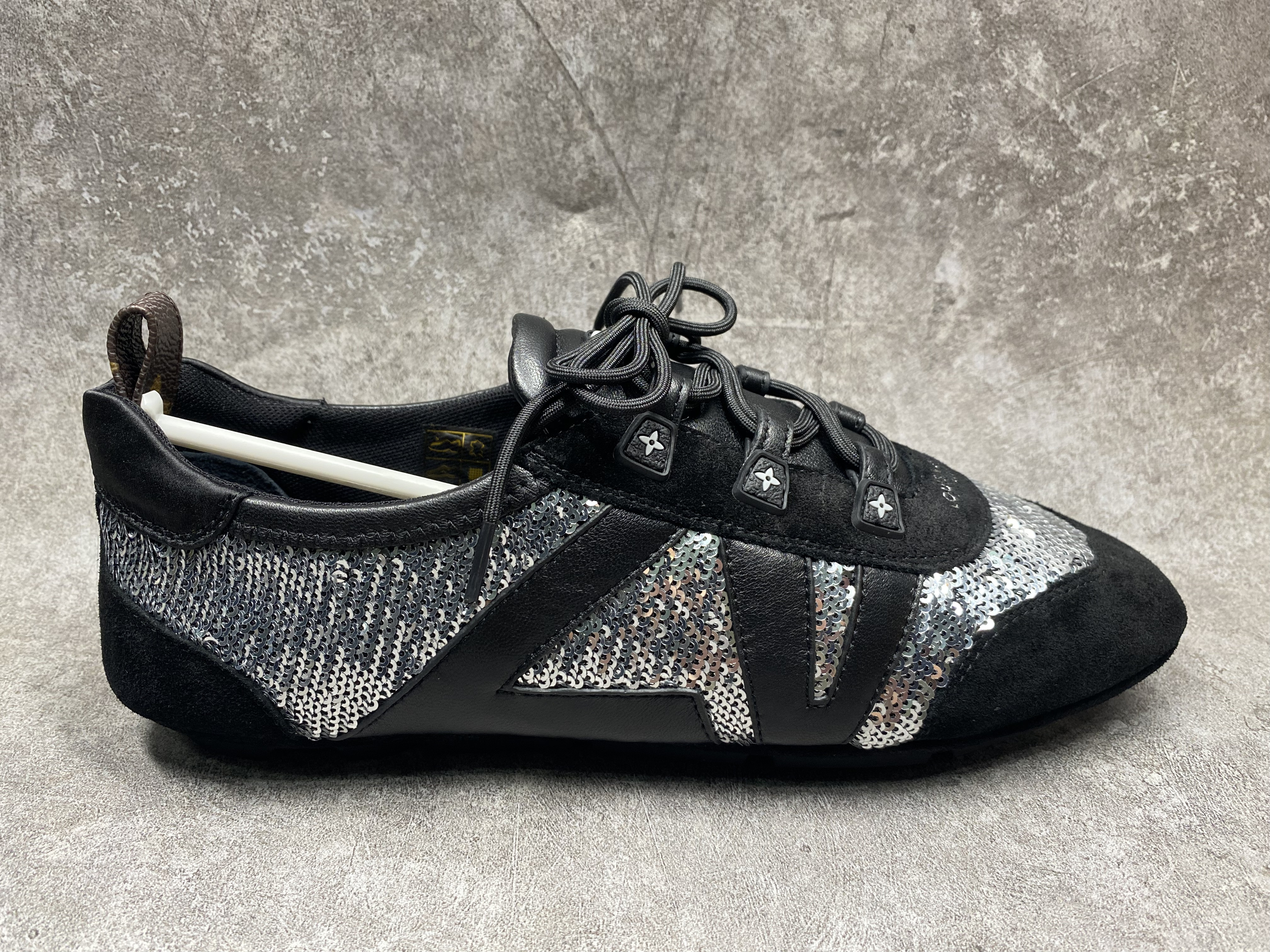 UA LV Sneaker