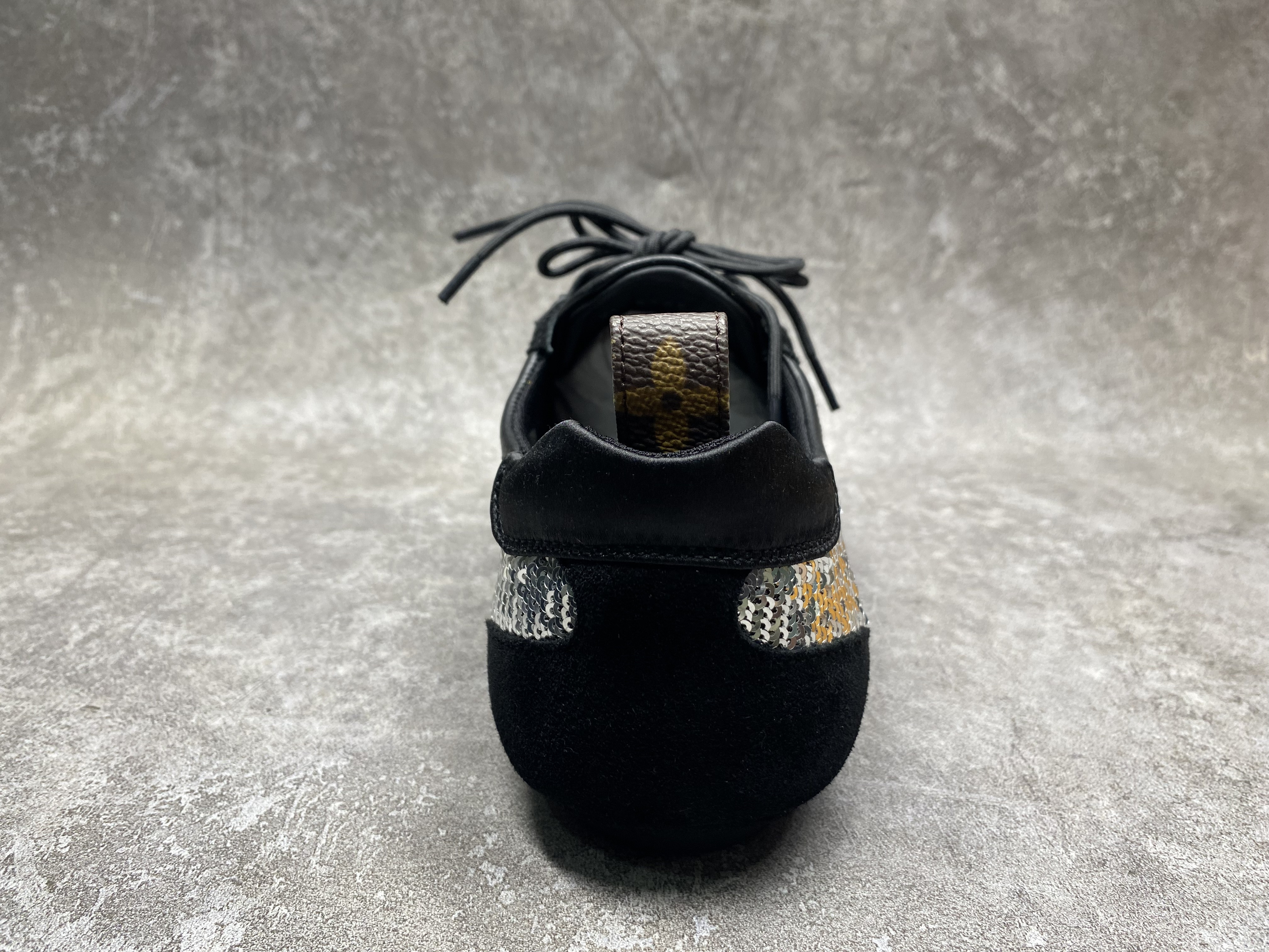 UA LV Sneaker