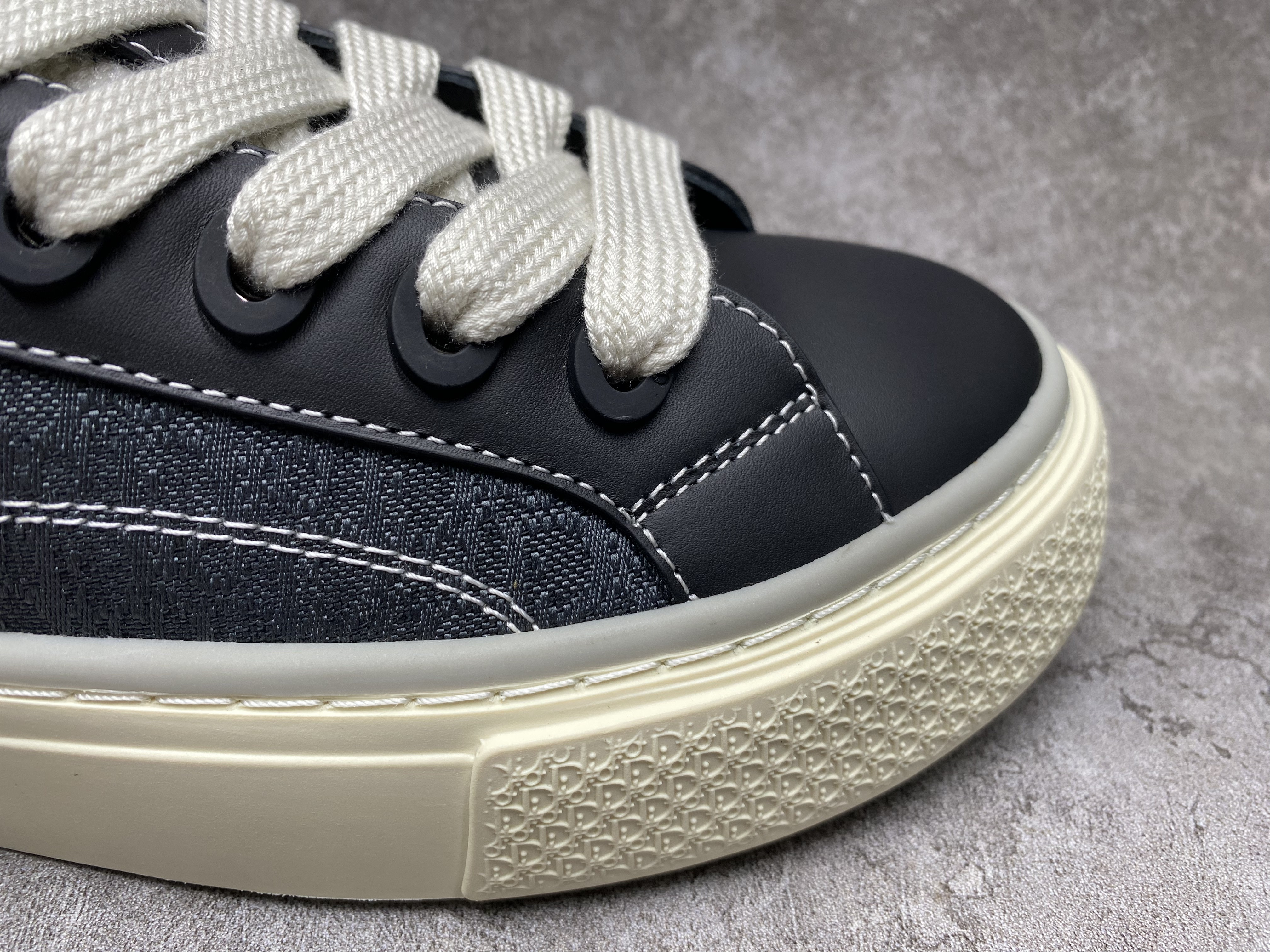 ua D*or b33 sneaker