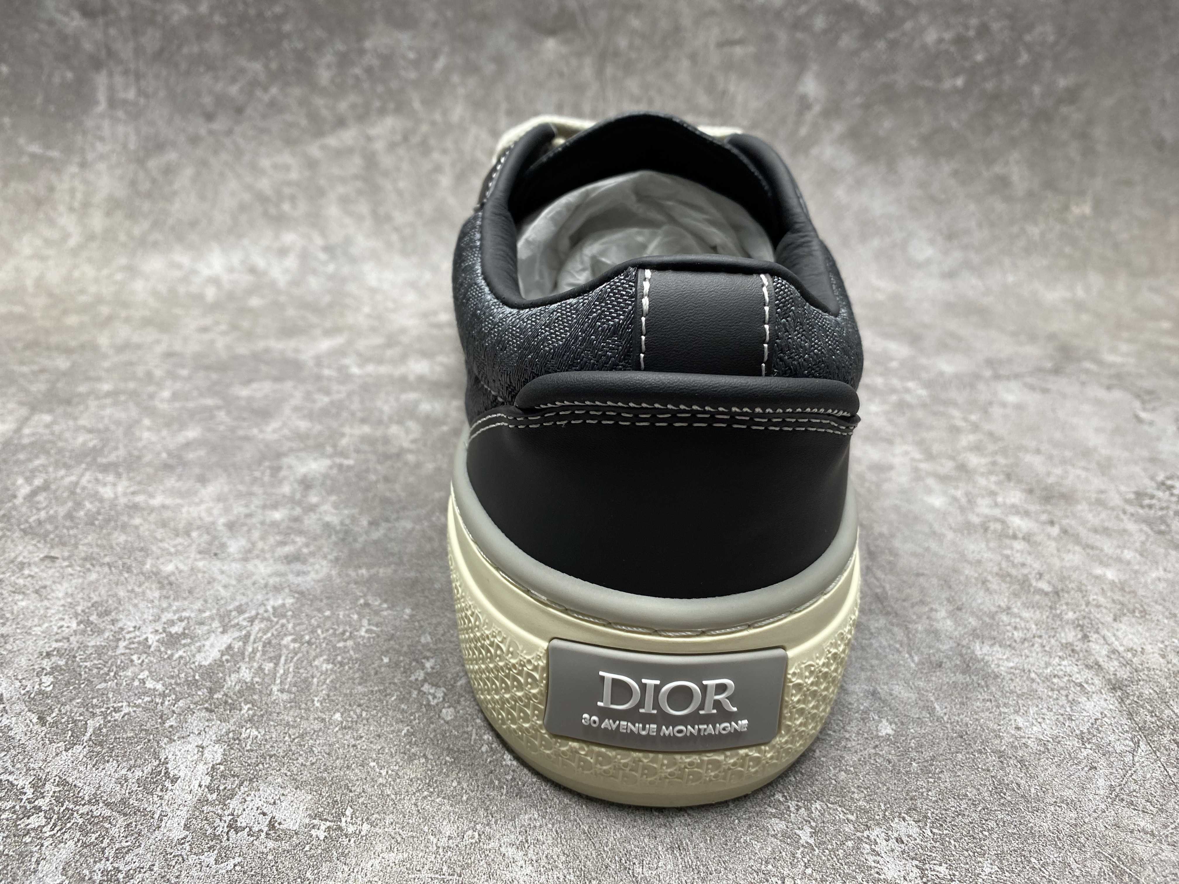 ua D*or b33 sneaker