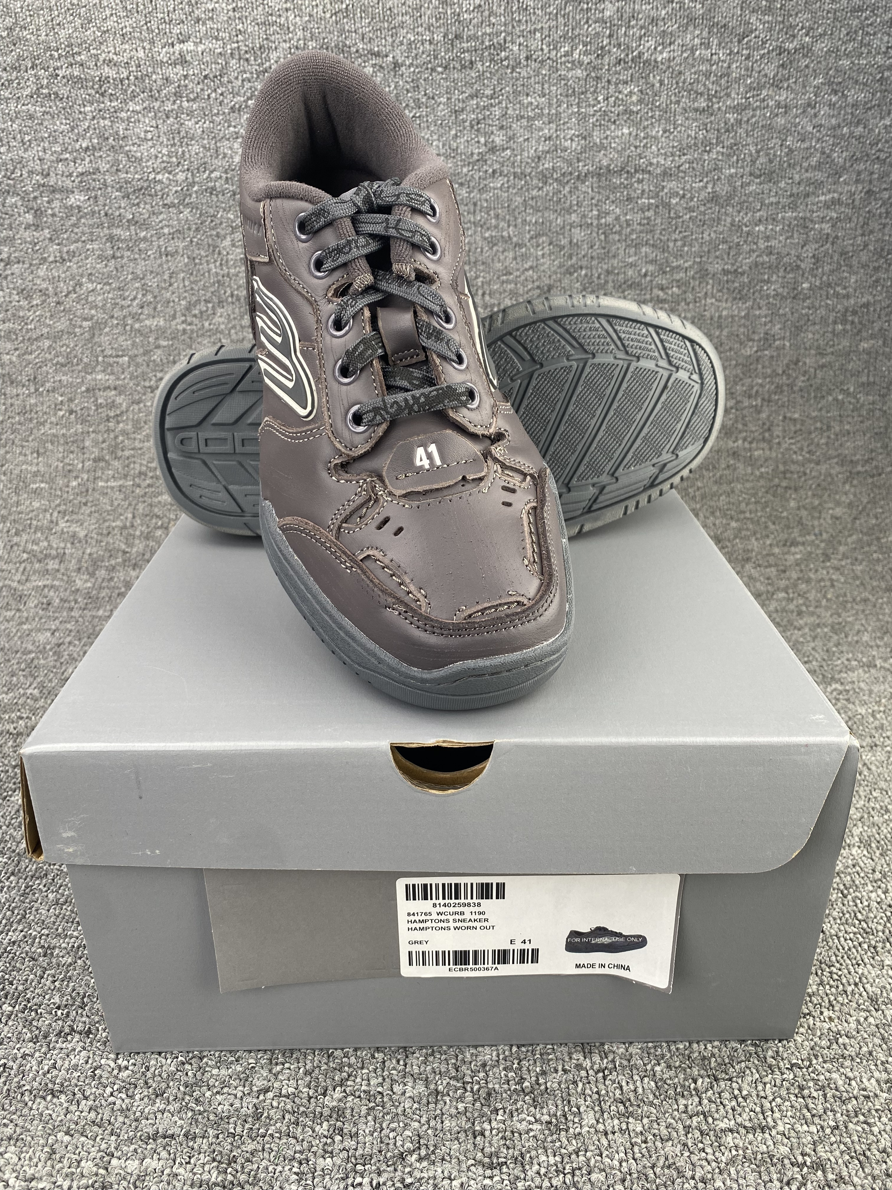 ua Ba*len*cia*ga hamptons worn-out sneaker (run one size large)