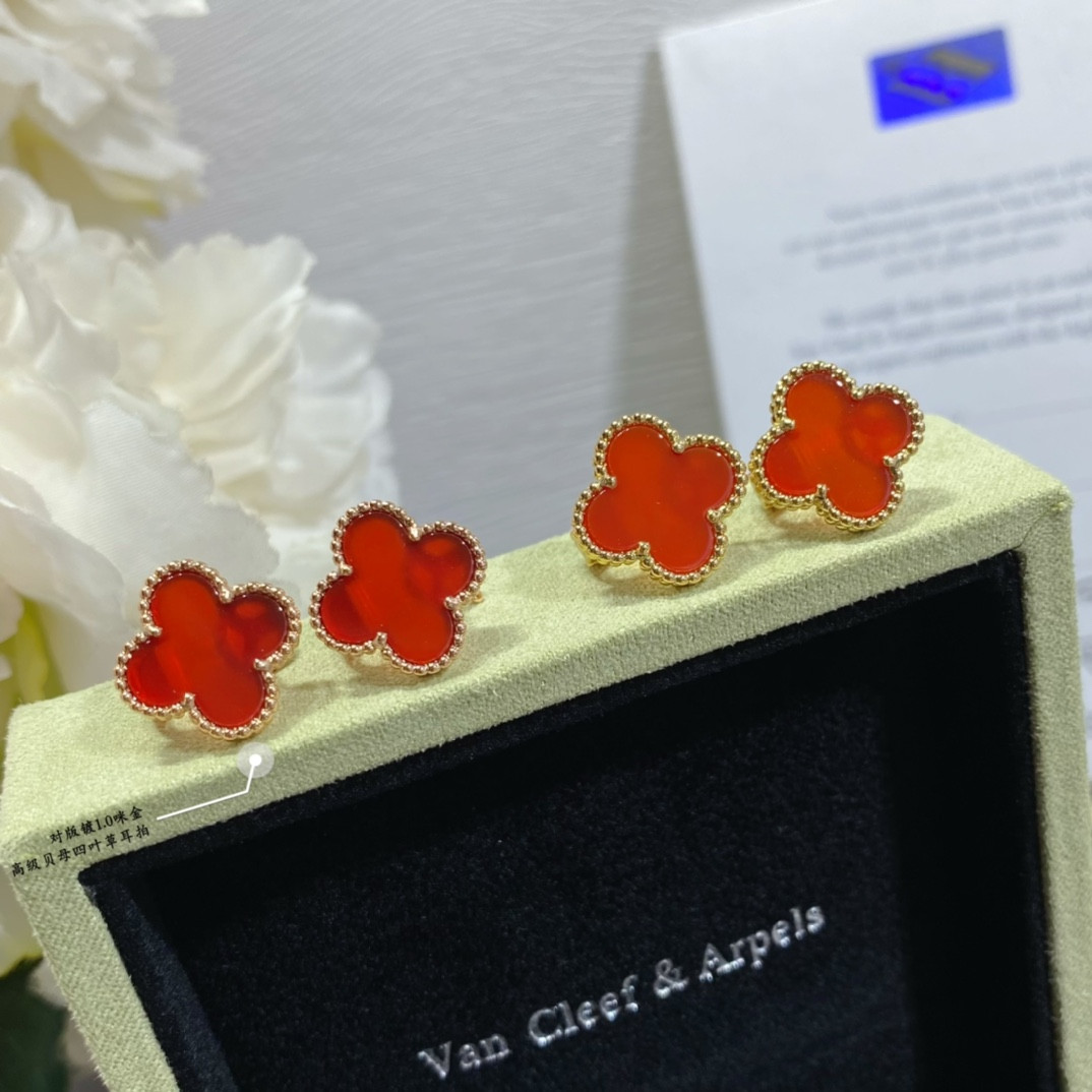 v*n cl*f & arpels preM1vm fritillaria four-leaf clover earrings