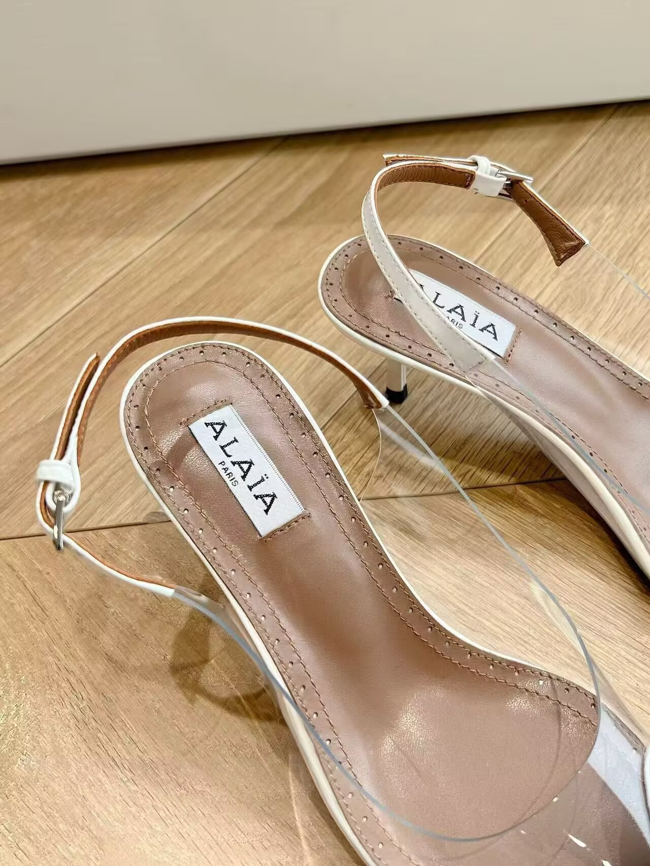 UA A1a1a Le Coeur Plexi Heart-Toe Slingback Pump