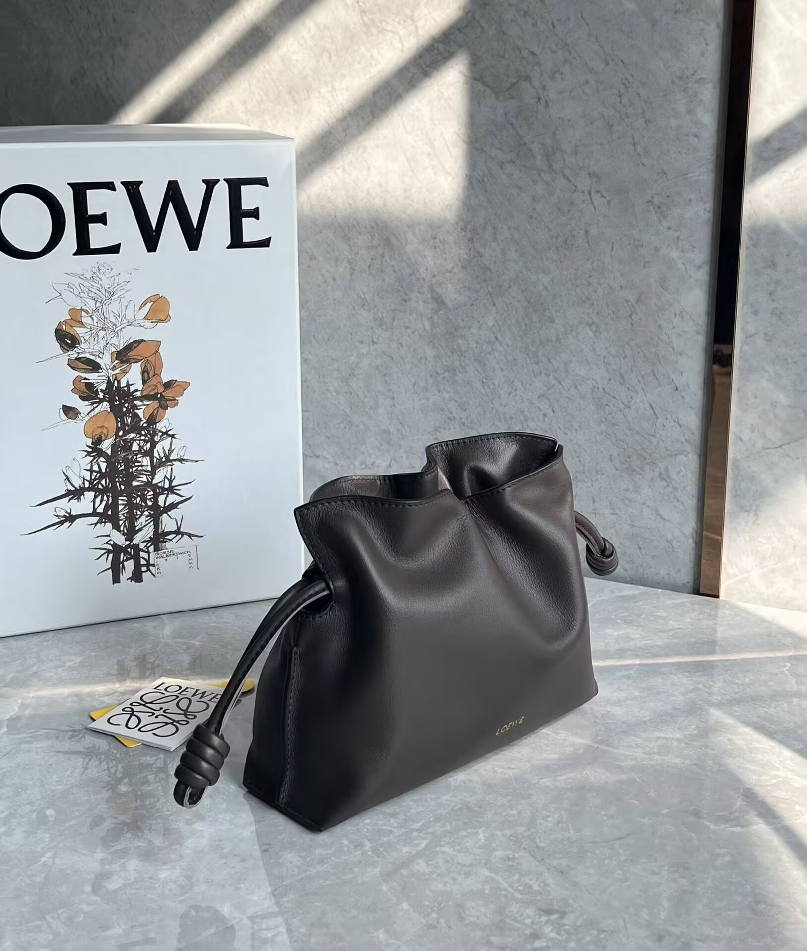 L0ew* flamenco purse 23.9x18x9cm