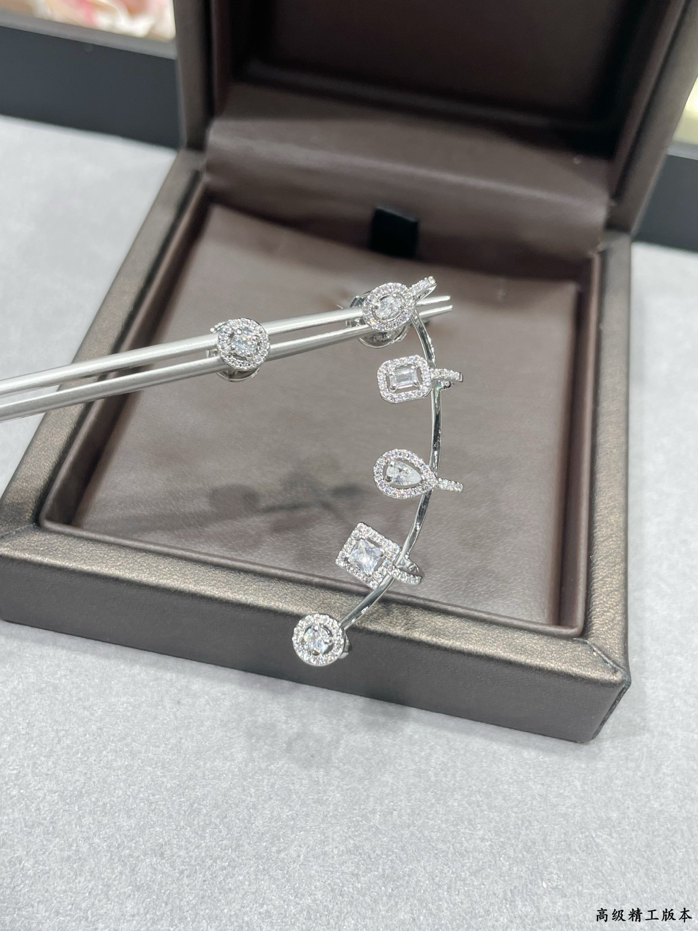 Mes1kaa ab rock candy earrings