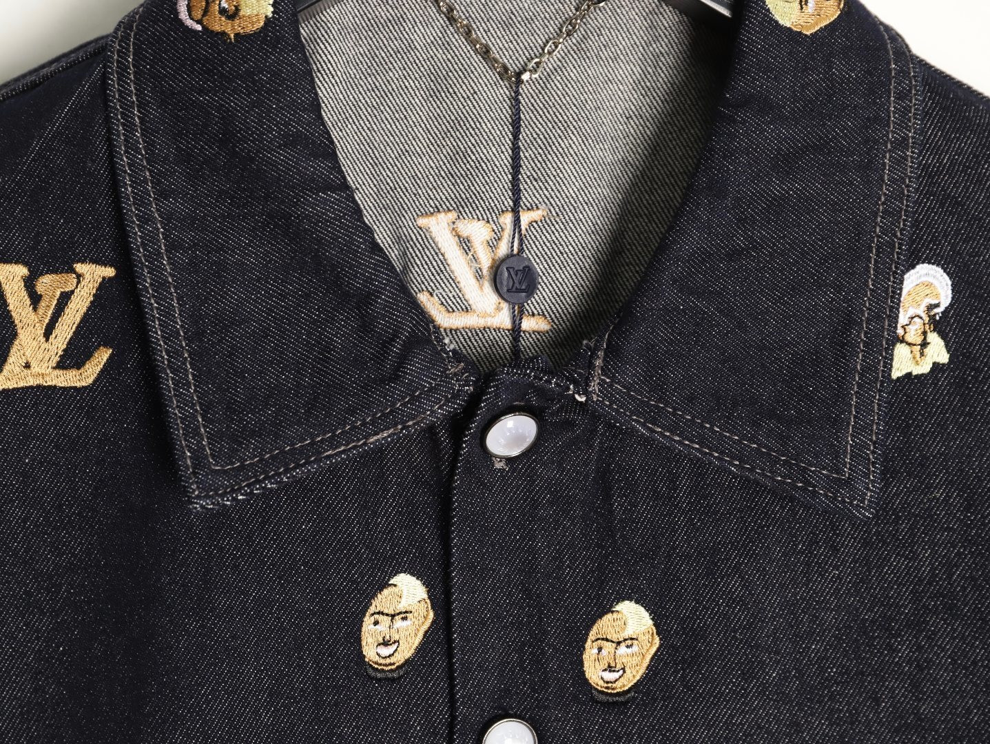 l0*is v*t0n lv De*1m coats suit