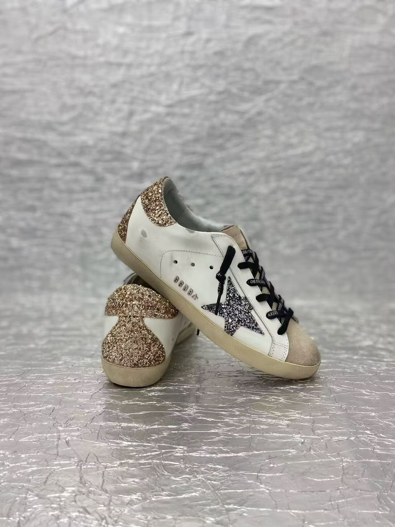 ua g01den G003e s*per-star sneaker