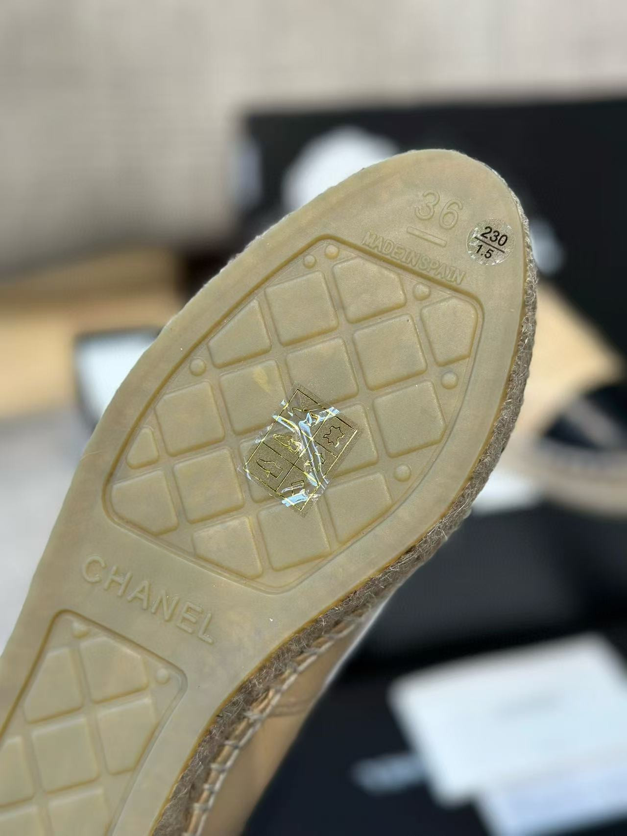ua Ch*el espadrilles
