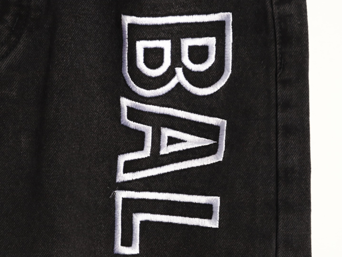 Ba*len*cia*ga jeans