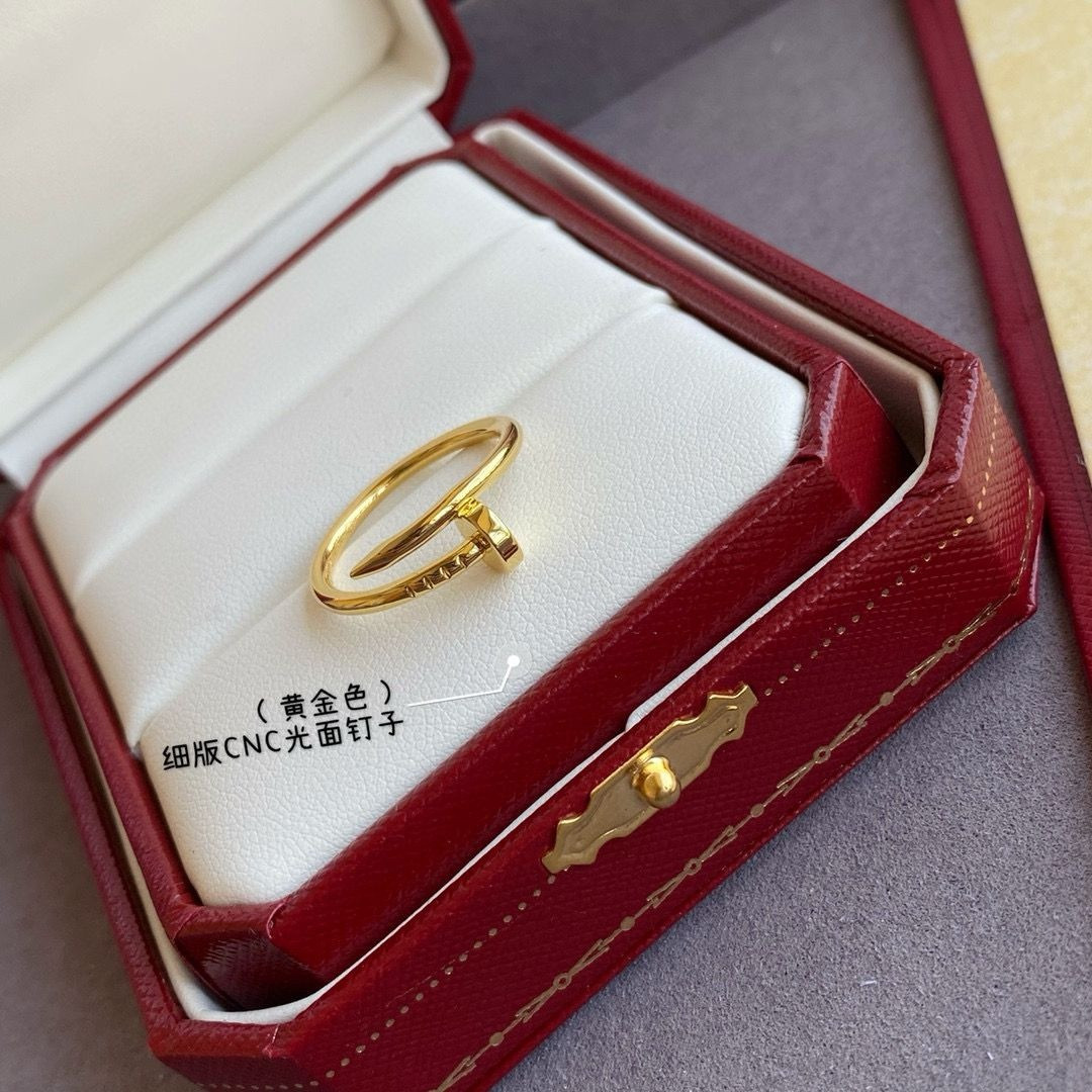 Ca*t*er smooth nail ring