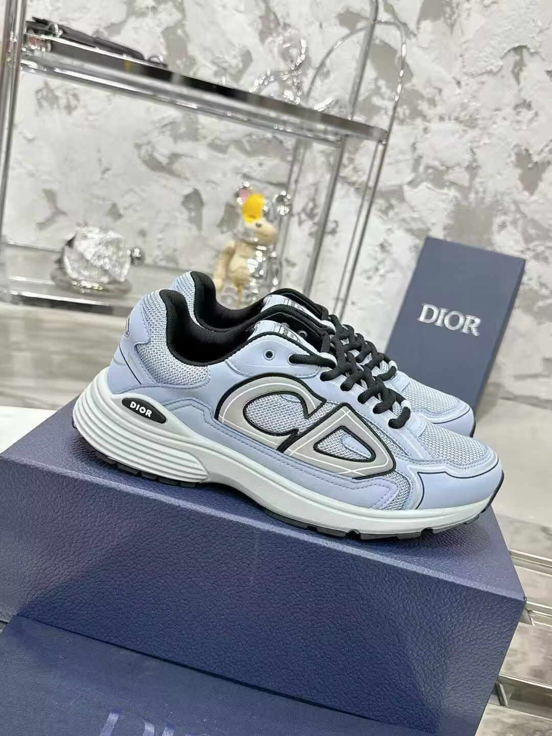 ua D*or b30