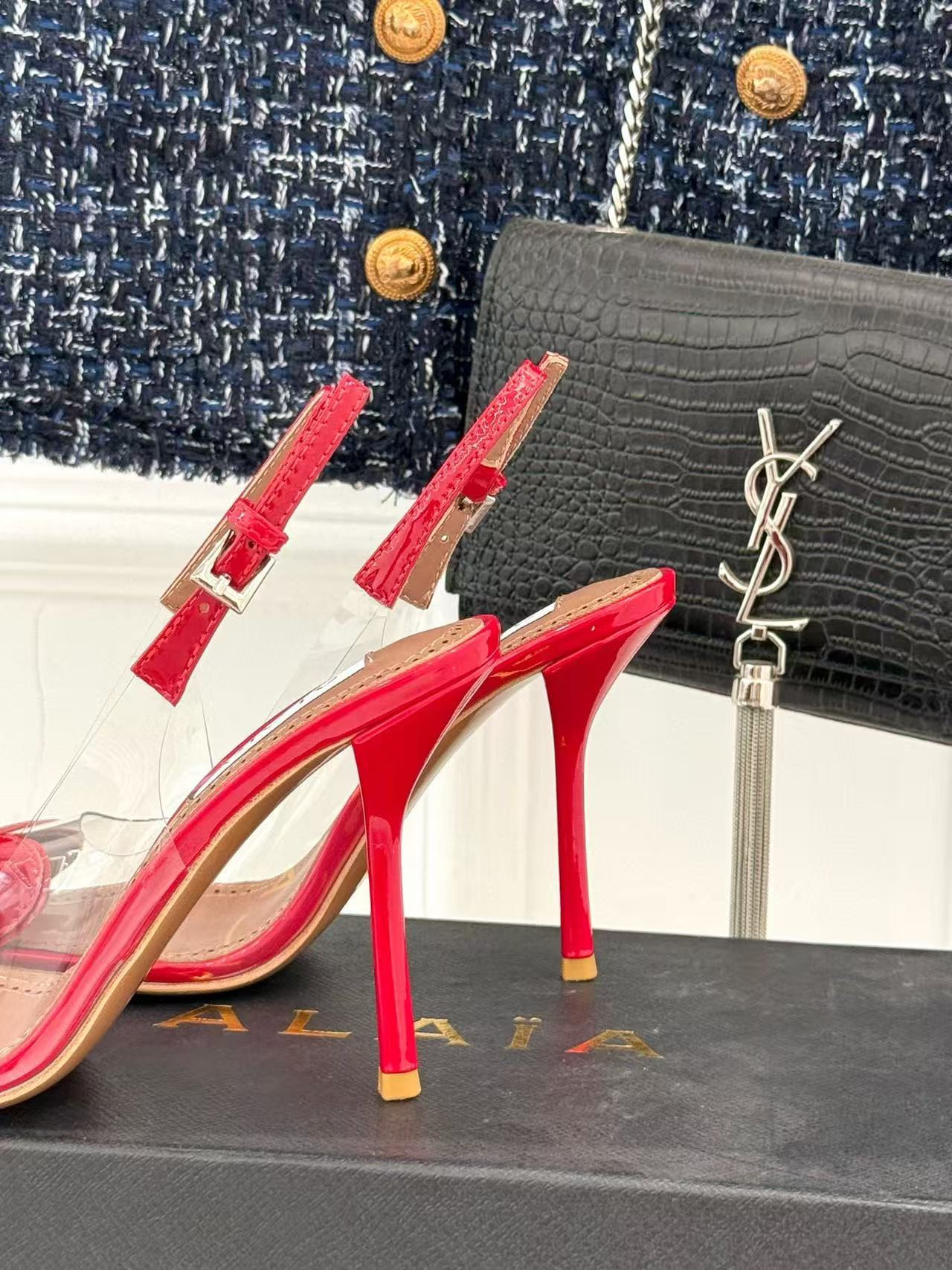 UA A1a1a Patent Heart-Toe Stiletto Pumps