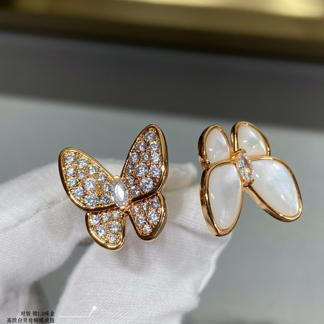 V*N CL*F & arpels advanced white fritillary butterfly ring