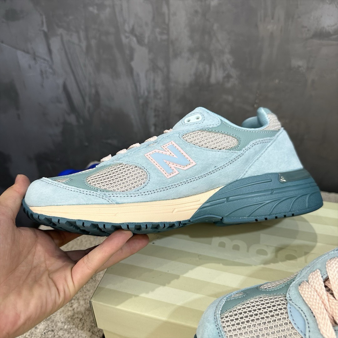 ua new Ba1an*e 993 joe freshgoods performance art arctic blue