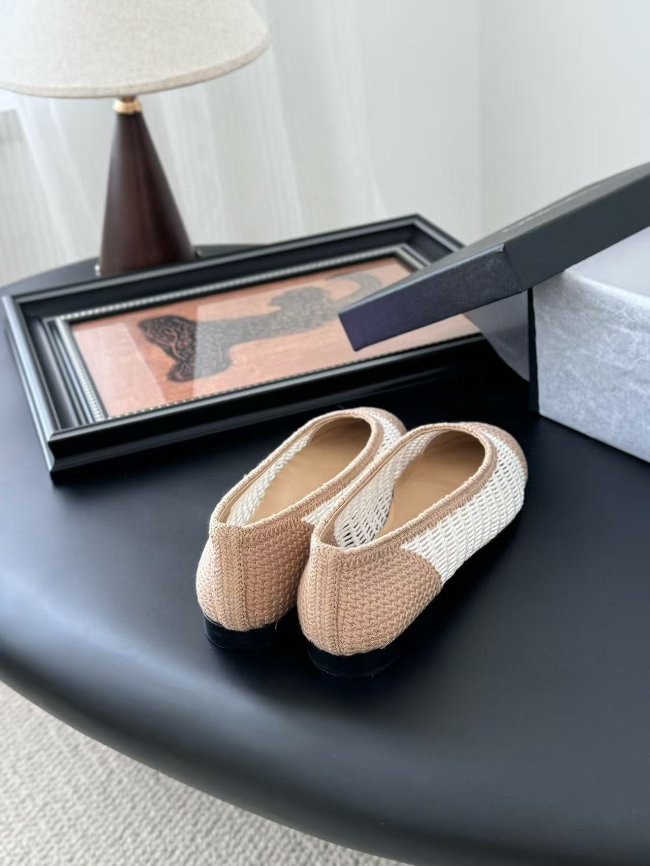 ua Ch*el ballet flats