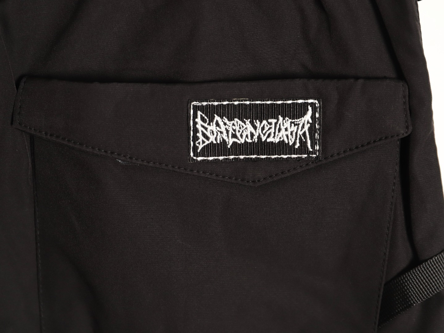 Ba*len*cia*ga pants