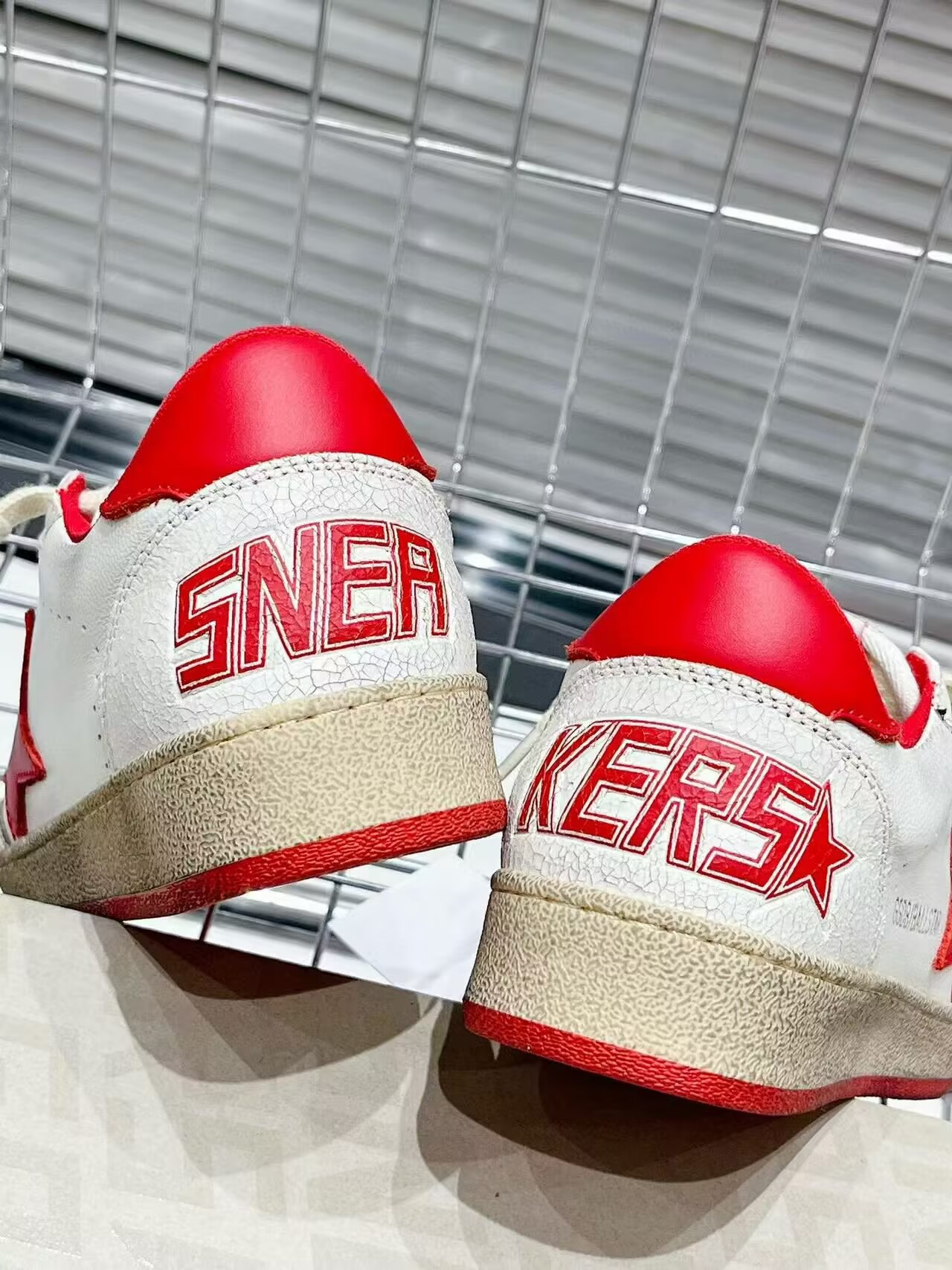 ua g01den G003e s*per-star sneaker