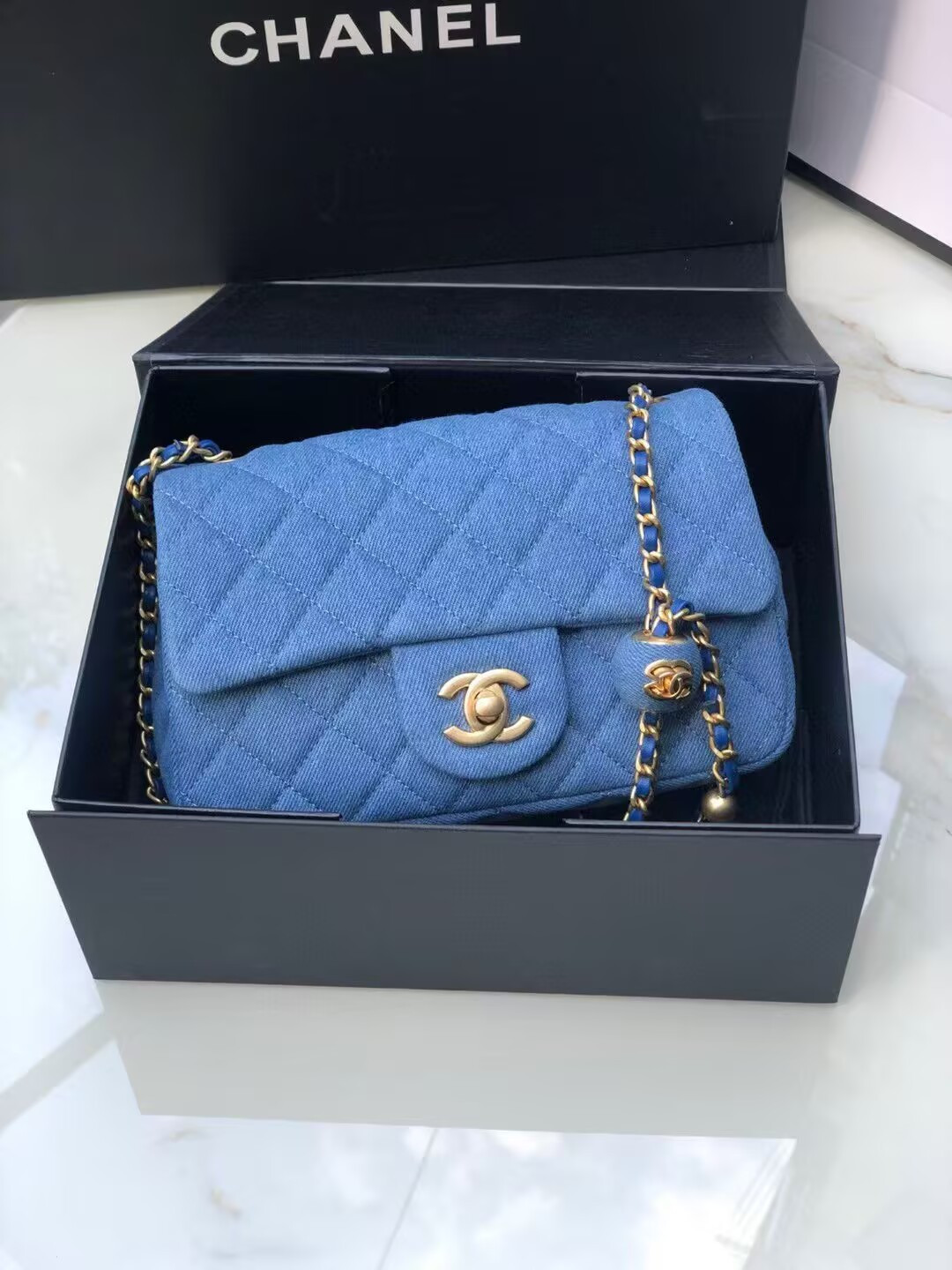 ch*el De*1m quilted flap bag 20x13x7cm