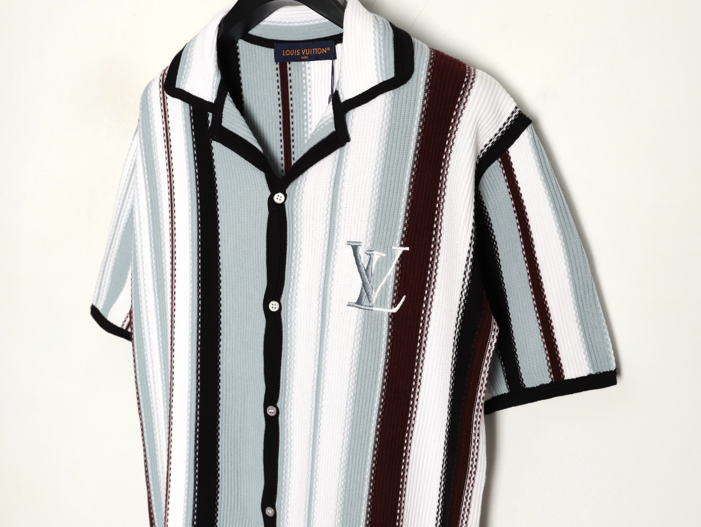 l0*is V*t0n lv short-sleeved shirts